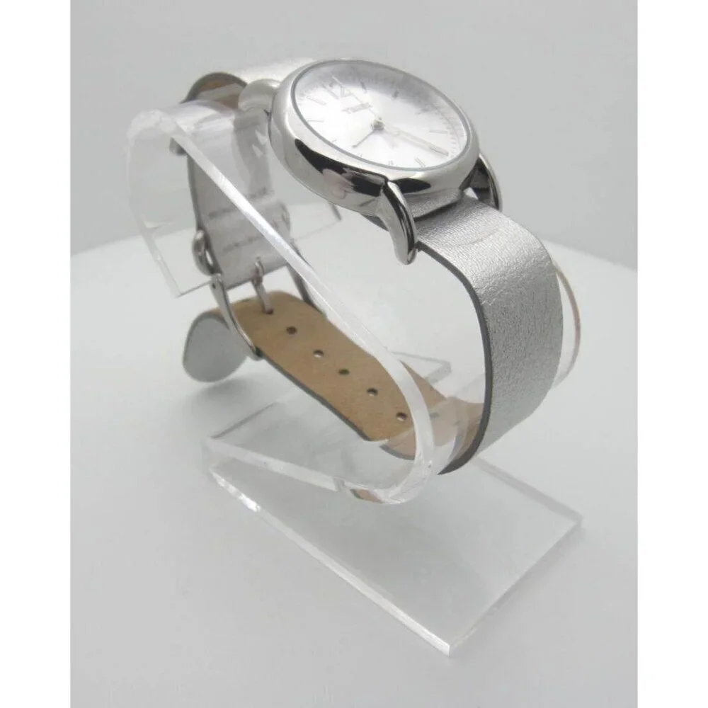 Women's Timex 30m Water Resistant Analog Dial Casual Watch (B268) T2P344